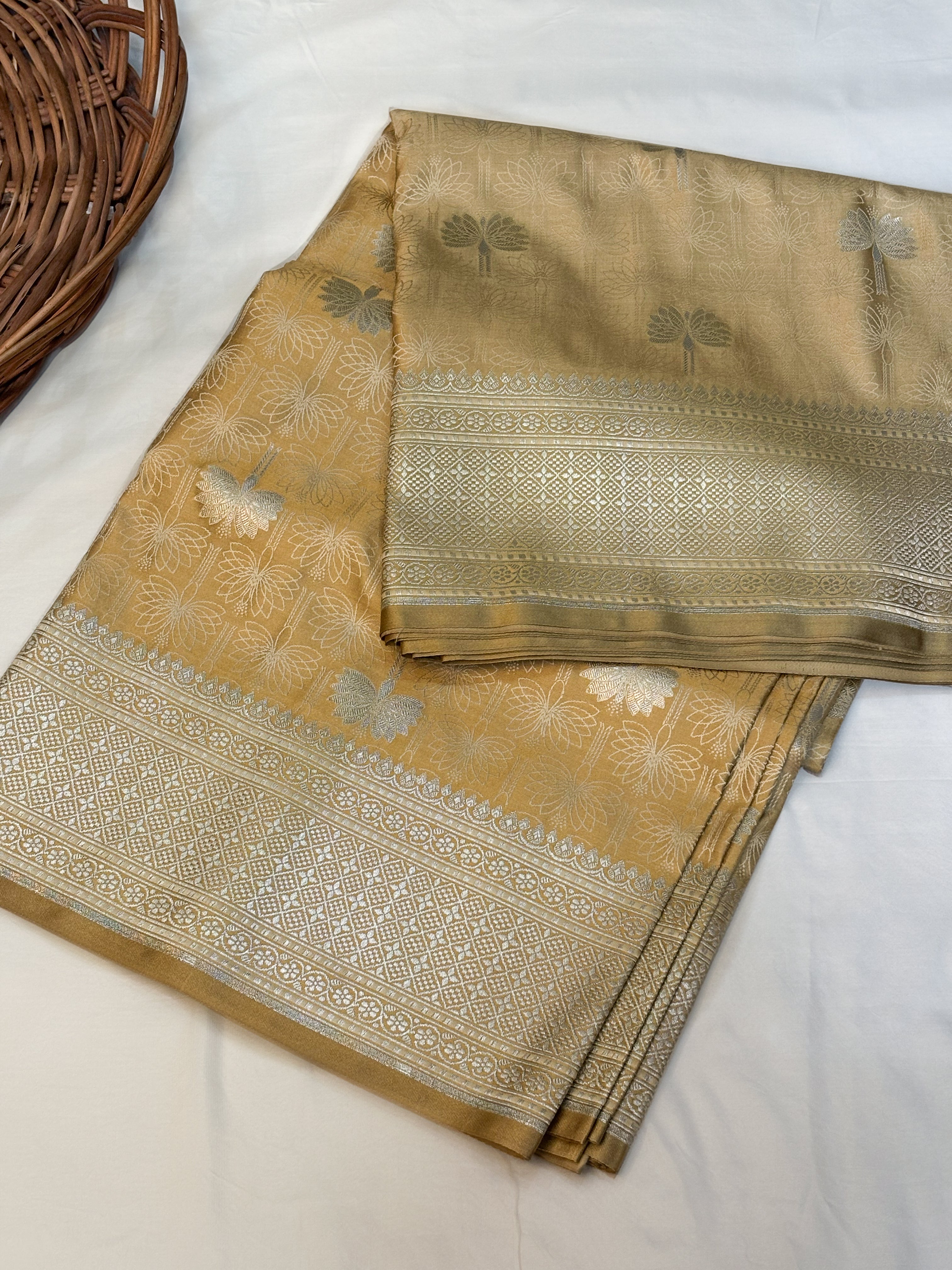 Mashroo Silk Banarsi Saree | Golden