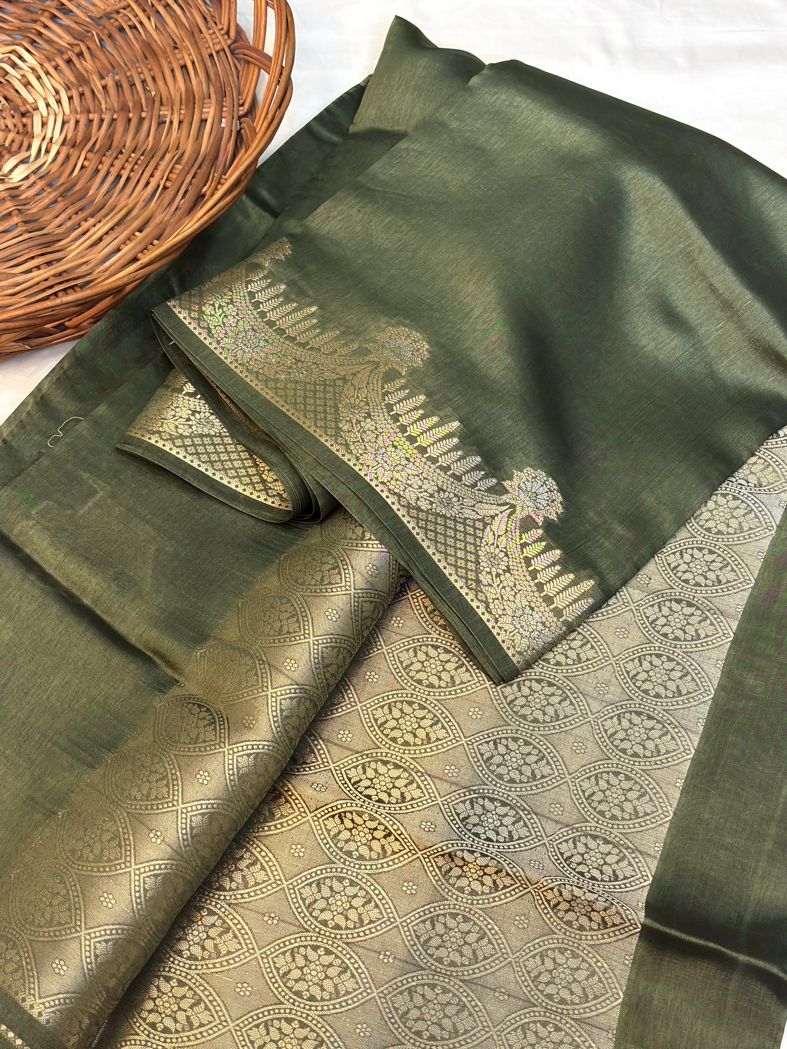Pure Raw Mango Silk Handloom Banarsi Saree | Deep Forest Green